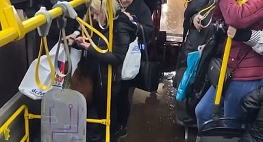 Antalya'da su dolu alt geçitte mahsur kalan vatandaşların korku dolu anları kamerada