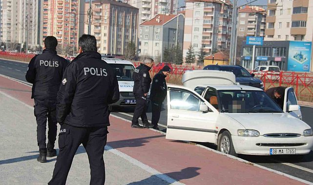 Aracın içinde ölü bulundu