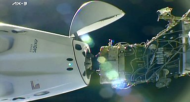 Astronot Alper Gezeravcı'nın dahil olduğu Ax-3 ekibini taşıyan Dragon kapsülü, Uluslararası Uzay İstasyonu'ndan ayrıldı.