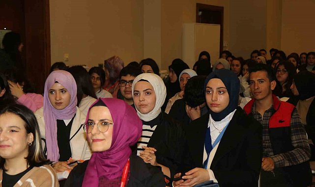 Atılım Üniversitesi Mardin'de Eğitim Fuarı düzenledi