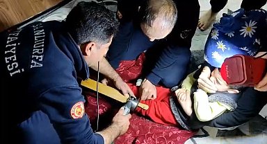 Ayağına WC matik sıkışan çocuğun imdadına itfaiye yetişti