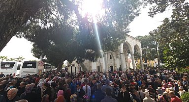 Aydınlı umreciler dualarla uğurlandı