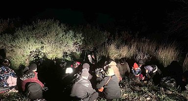 Ayvacık'ta 9 kaçak göçmen yakalandı, 2 organizatör tutuklandı