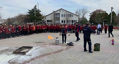 Babaeski'de ortaokulda yangın tatbikatı yapıldı