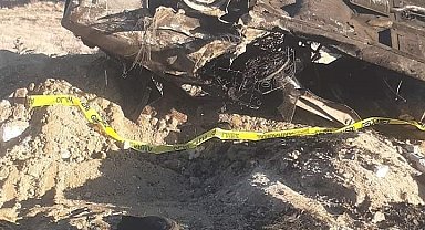 Bahçesindeki otları yakmak istedi, evi ve otomobili yaktı