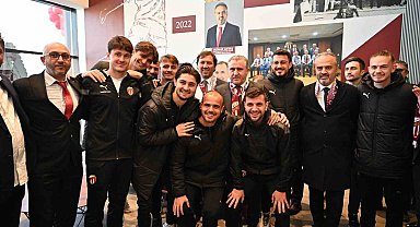 Bakan Bak, İnegöl'de spor tesisi açılışında konuştu: "Türkiye bir spor devrimi yaşıyor"