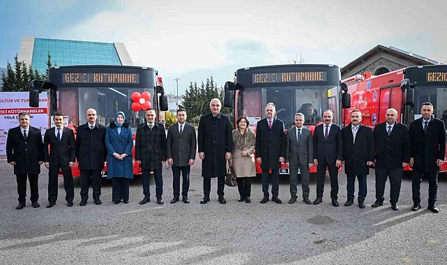 Bakan Ersoy: "Cumhuriyet'in 100'üncü yılında 100 yeni kütüphane hedefimize ulaştık"
