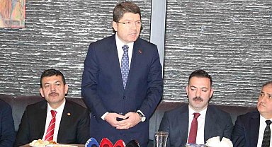 Bakan Tunç: "AK Parti öncesi demokrasinin standartlarıyla bugünkü arasında büyük fark var"