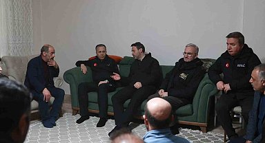 Bakan Yerlikaya ile Bakan Bayraktar'dan madencilerin ailelerine geçmiş olsun ziyareti