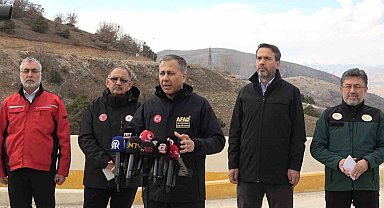 Bakan Yerlikaya, "Erzincan maden sahasında güvenli çalışma imkanı sağlanıncaya kadar arama faaliyetlerine ara veriyoruz"