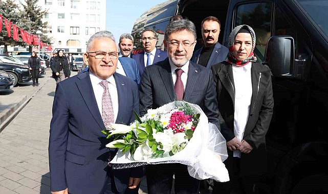 Bakan Yumaklı: "Son dönemdeki yaptığımız düzenlemeler, Türk tarımında devrim niteliğindedir"