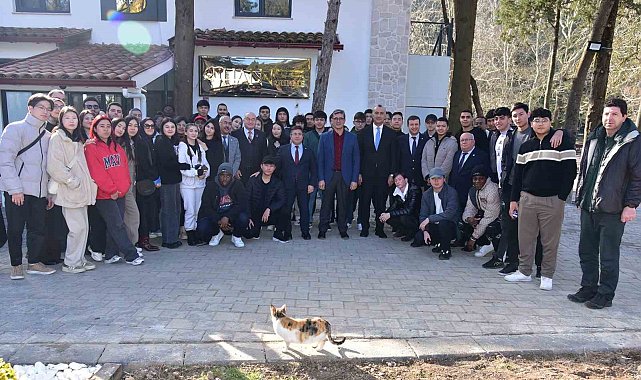 Balıkesir'de Türkçe öğrenen yabancı uyruklu öğrencilere kahvaltı