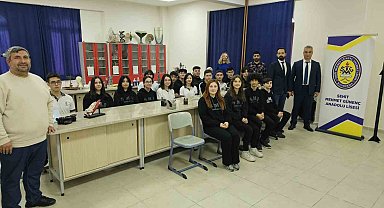 Bandırma Füze Kulübü öğrencileri Gezeravcı'yı bekliyor