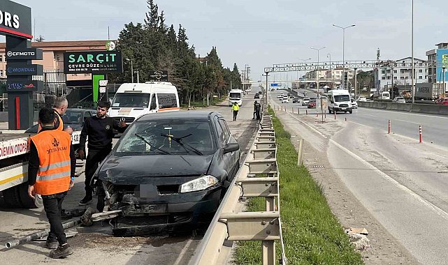 Bariyeri aşan otomobil D-100'den caddeye uçtu : 2 yaralı