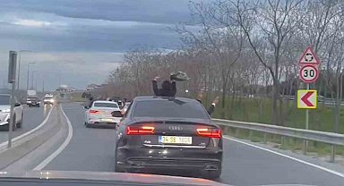 Başakşehir'de trafiği yavaşlatıp, makas attılar: Düğün konvoyunun trafiği tehlikeye düşürdüğü anlar kamerada