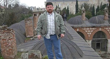 Başından silahla vurulmuş halde hastaneye kaldırıldı: Hayatını kaybetti