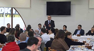 Başkan Akın memurlarla kahvaltıda buluştu