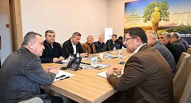 Başkan Böcek ulaşım esnafıyla bir araya geldi