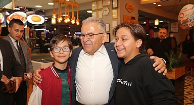 Başkan Büykkılıç'tan AVM ziyareti