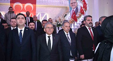 Başkan Büyükkılıç, Talas'ta Avşar vatandaşlarla kucaklaştı