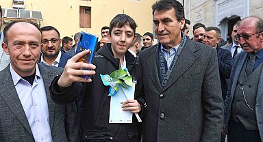 Başkan Dündar'a sazlı sözlü karşılama