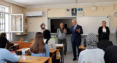 Başkan Gültak'tan üniversite sınavına hazırlanan öğrencilere destek