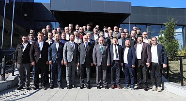 Başkan Özlü iş insanlarıyla bir araya geldi