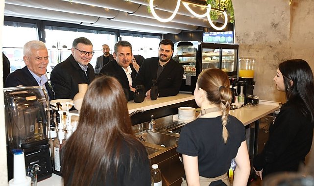 Başkan Saygılı; "İzmir, CHP'nin siyaset laboratuvarı değil"