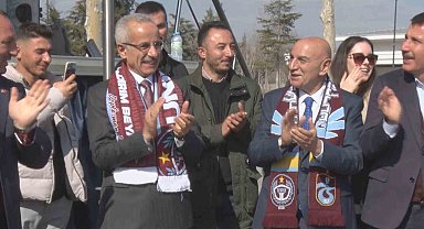 Başkentliler hamsiyle doydu, horonla ısındı