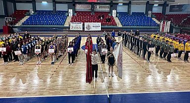 Basketbol grup müsabakaları Düzce'de başladı
