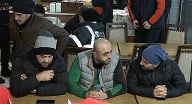 Batan gemide bulunanların yakınları umutlu bekleyişini sürdürüyor