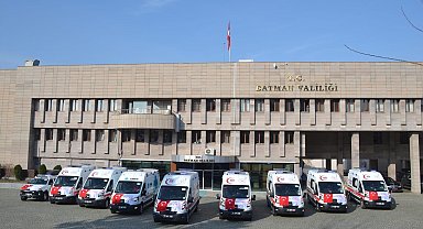 Batman'da 7 tam donanımlı ambulans ve 2 UMKE aracı hizmete alındı