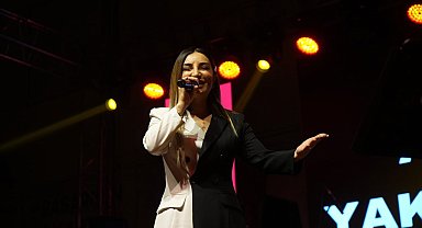 Bayburtlular Aysel Yakupoğlu konseriyle unutulmaz bir gece yaşadılar
