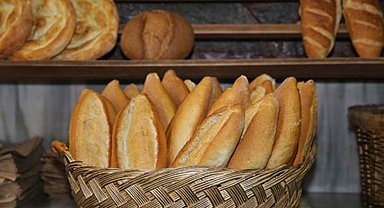Bilecik'te ekmek, simit ve poğaçaya zam geldi