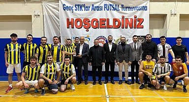 Bilecik'te şampiyon Genç Fenerbahçeliler oldu