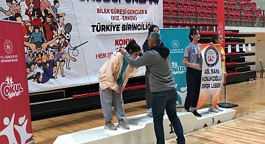 Bilek güreşi şampiyonasında Türkiye ikincisi oldu