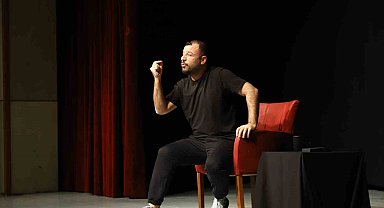 Bitlis'te Kürtçe stand up gösterisi yapıldı
