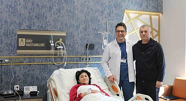 Böbrek taşı sorunu için Özbekistan'dan geldi