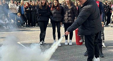 Bozüyük'te lise öğrencilerine yangın eğitimi