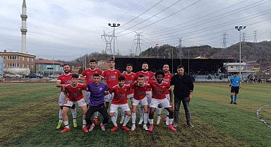 Bu köyün futbol takımı, gurbetçilerin desteği ile mücadelesini sürdürüyor