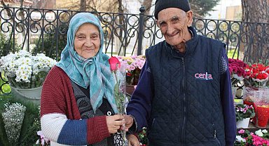 Bu yılın favorisi yine gül oldu