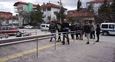 Burdur'da eski eş cinayetinde, katil zanlısı ve yardım eden 6 şahıs tutuklandı