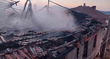 Burdur'da müstakil ev yangında kule döndü