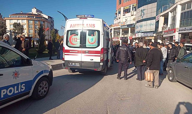 Burdur'da seyir halindeki motosiklet yayaya çarptı: 2 yaralı