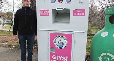 Burhaniye de giysi kumbaraları ilgi gördü