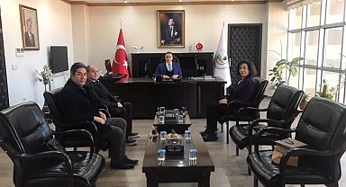 Burhaniye de Kaymakam Memiş'e Vergi Haftası ziyareti