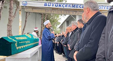 Bursa İl Müftüsü'nün acı günü...Annesinin cenaze namazını kıldırdı