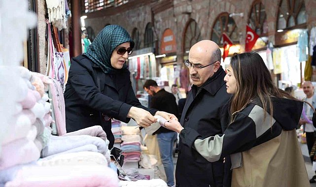 Bursa Valisi Demirtaş ailecek halkın içinde