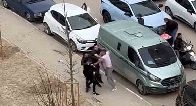 Bursa'da acımasızca birbirlerine vurdular... O anlar kamerada