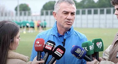 Bursaspor Teknik Direktörü Ümit Şengül: "Ligin son maçına kadar savaşacağız"
